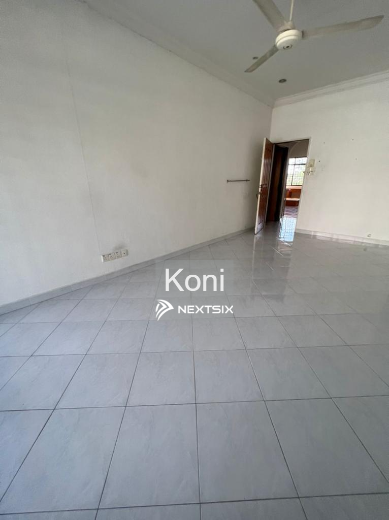 2-sty Terrace/Link House For Sale in Sungai Nibong Penang - Image 5
