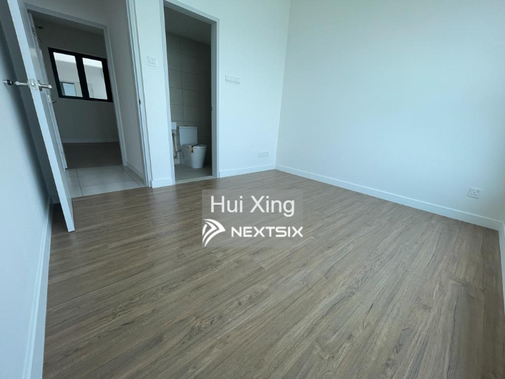 Condominium For Sale in Jelutong Penang - Image 5