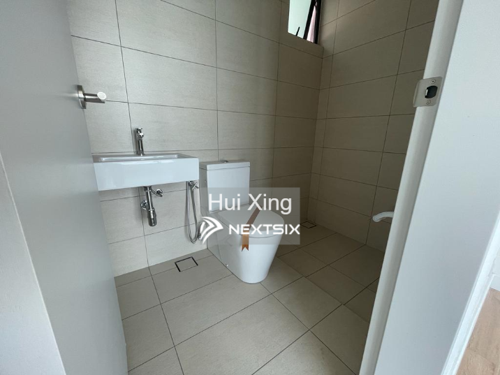 Condominium For Sale in Jelutong Penang - Image 6