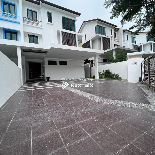 3-sty Terrace/Link House For Rent in Batu Ferringhi Penang - Image 5