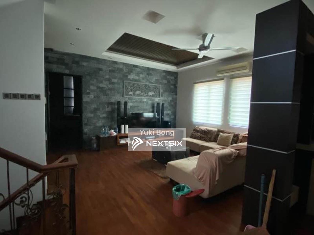 Semi-detached House For Sale in Bukit Jambul Penang