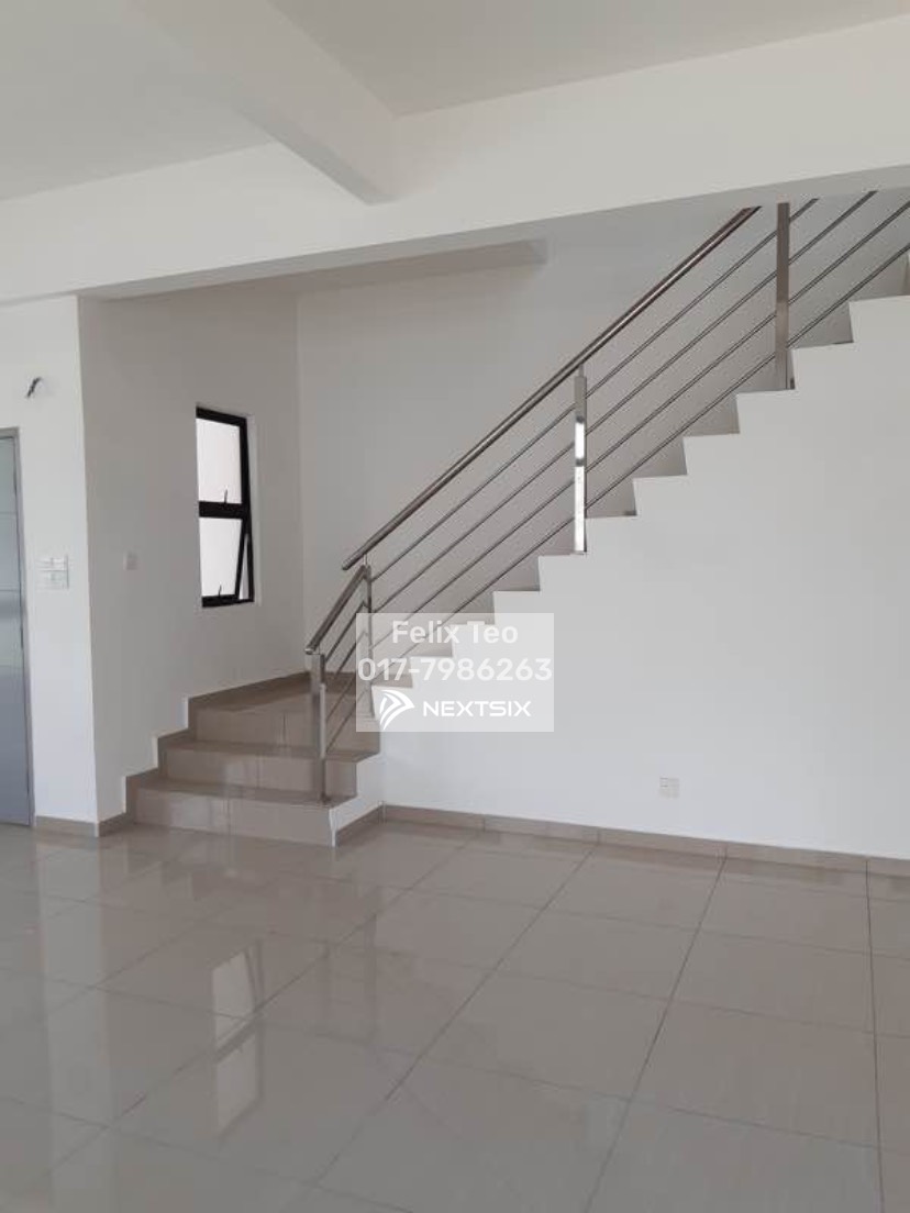 2-sty Terrace/Link House For Sale in Ulu Tiram Johor - Image 4