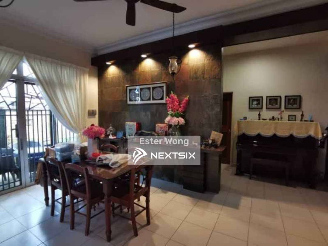 Semi-detached House For Sale in Ulu Tiram Johor