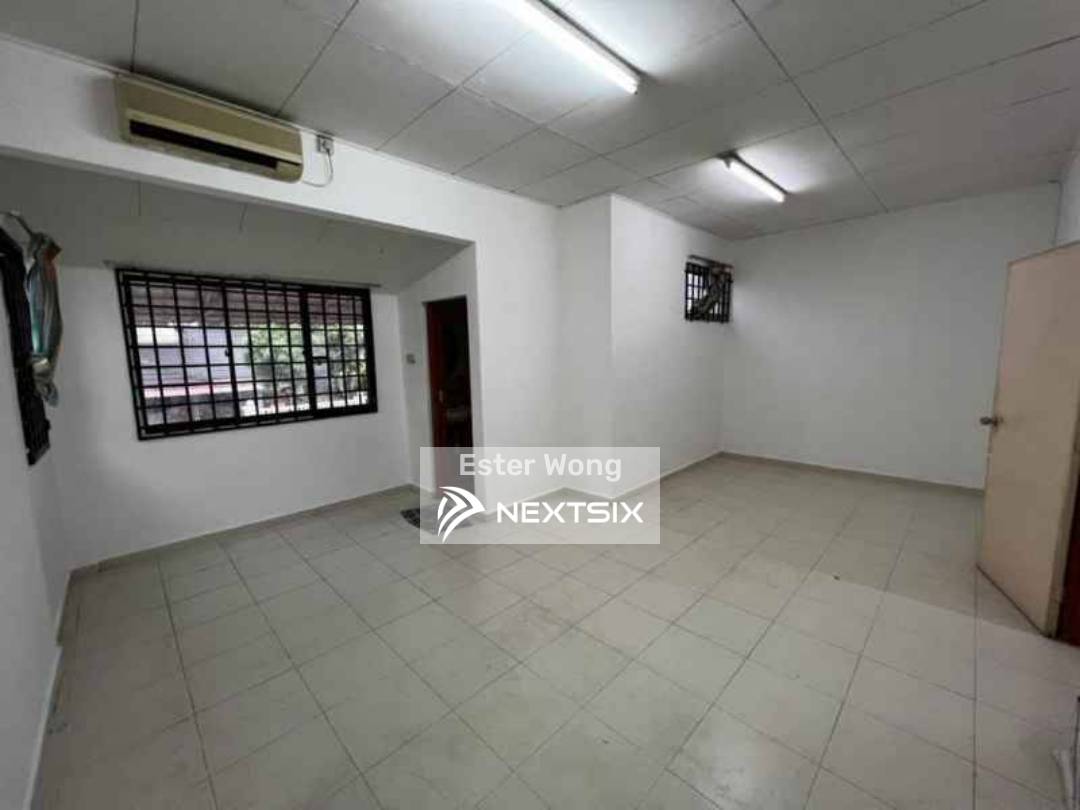 2-sty Terrace/Link House For Sale in Ulu Tiram Johor - Image 6