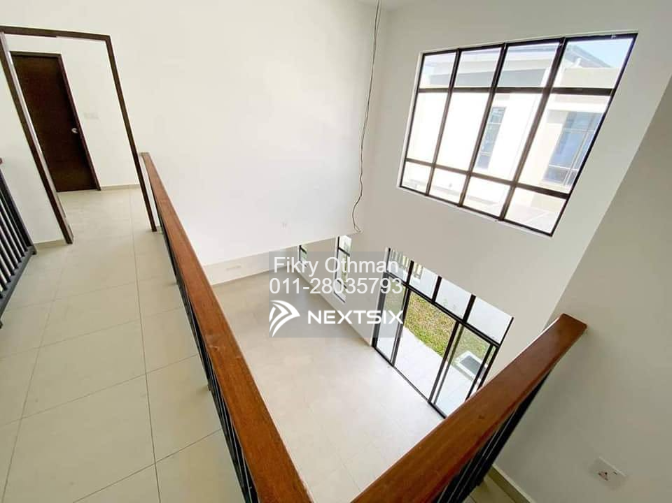 Semi-detached House For Sale in Semenyih Selangor