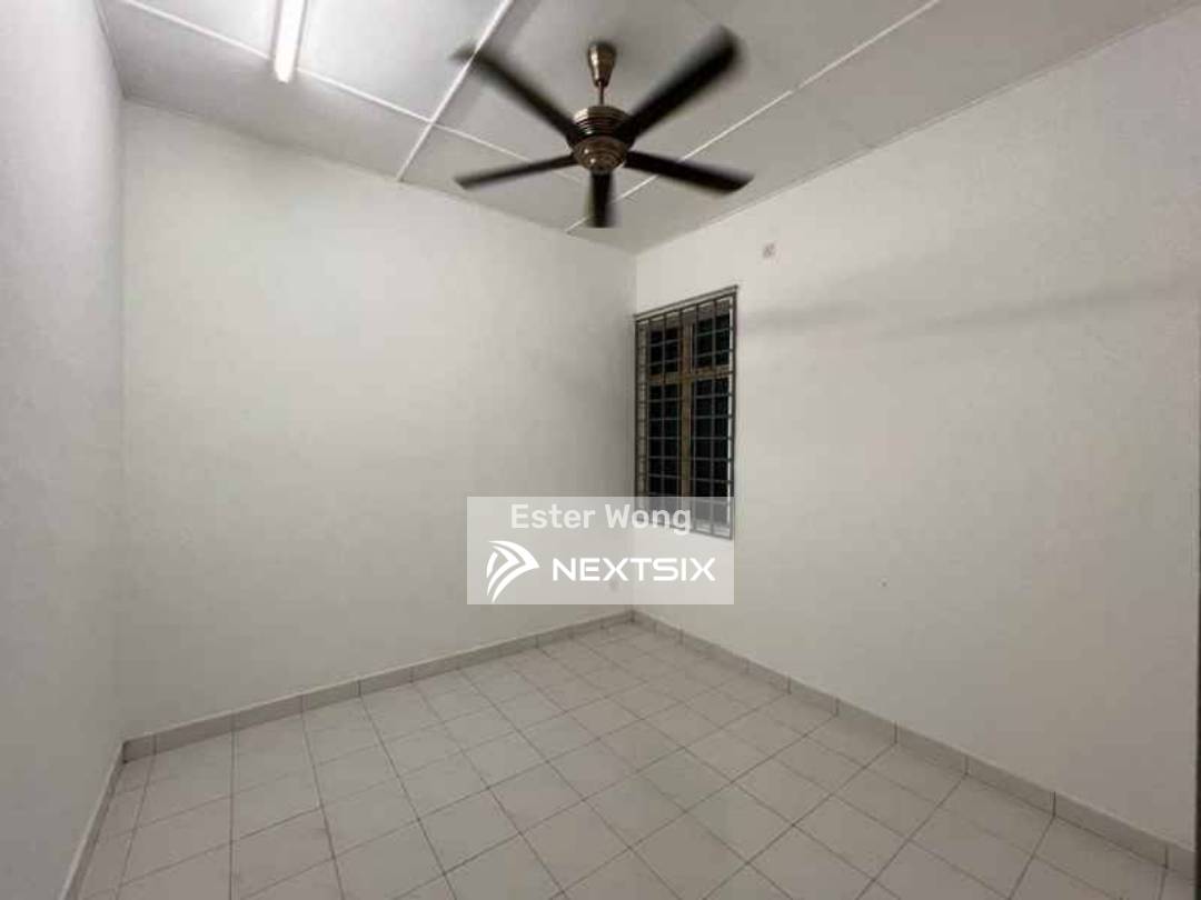 1-sty Terrace/Link House For Rent in Ulu Tiram Johor - Image 5
