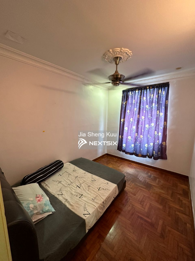 Semi-detached House For Sale in Kulai Johor - Image 9