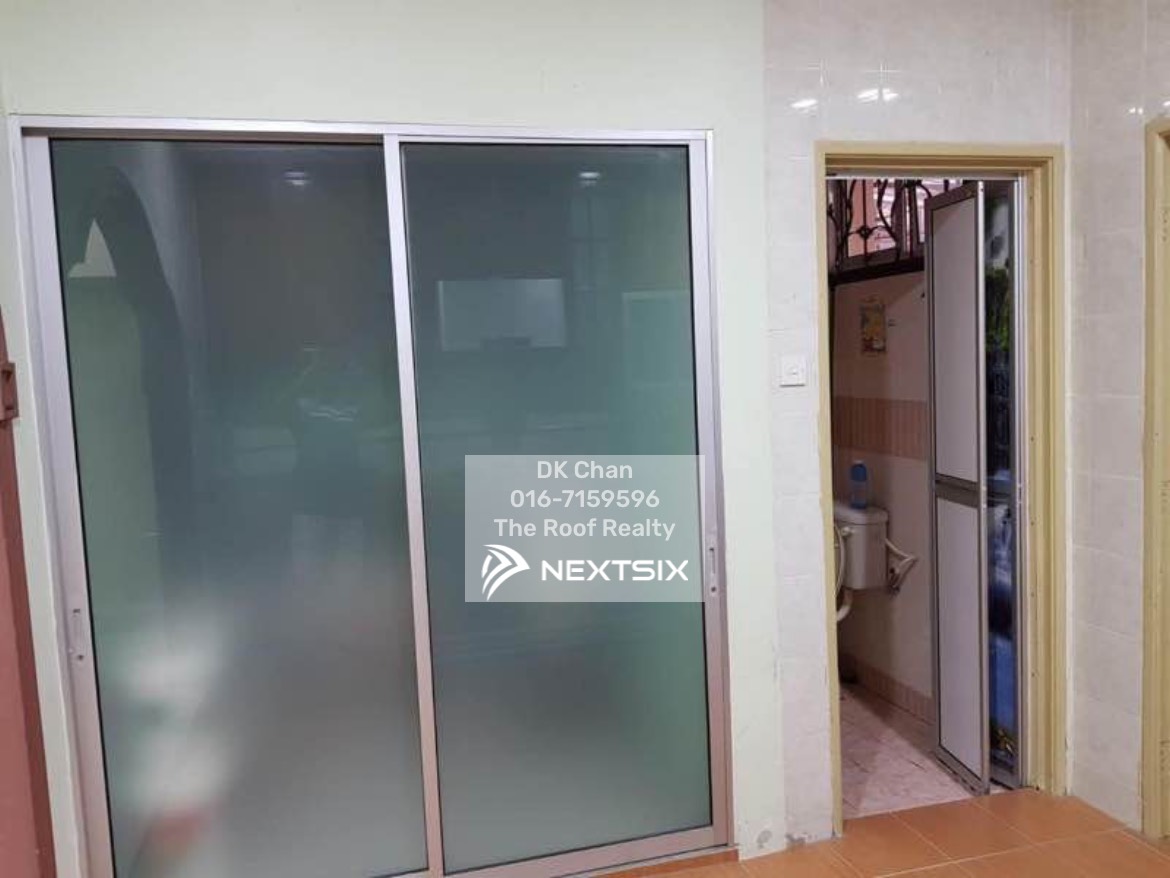 Semi-detached House For Sale in Kulai Johor - Image 10