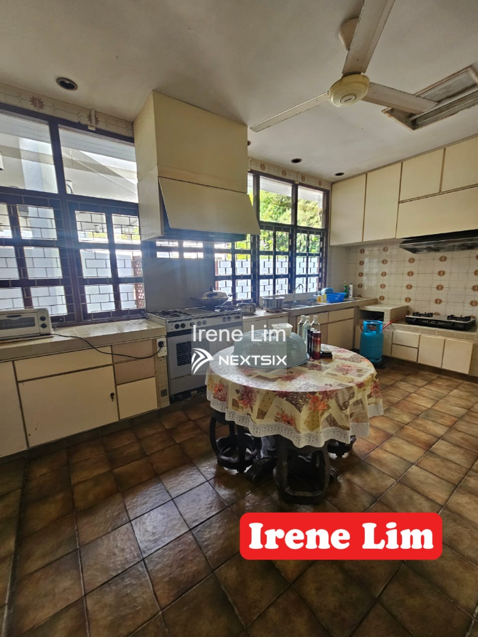 Bungalow For Sale in Batu Ferringhi Penang - Image 15