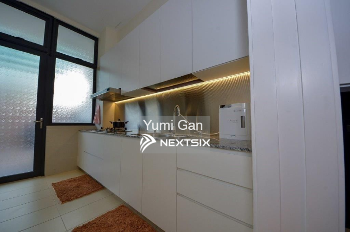 Semi-detached House For Sale in Permas Jaya Johor - Image 7