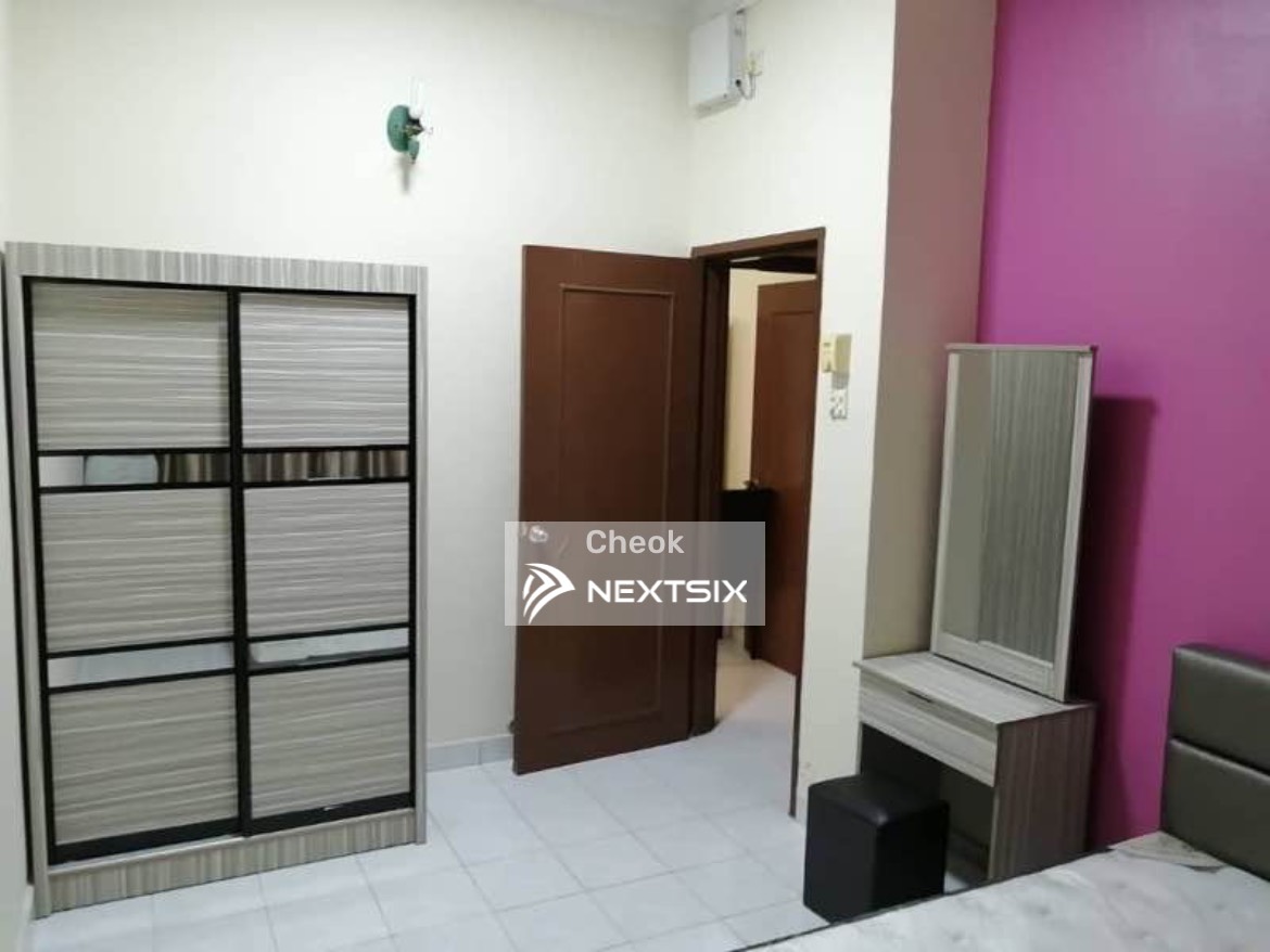 1.5-sty Terrace/Link House For Sale in Ulu Tiram Johor - Image 6