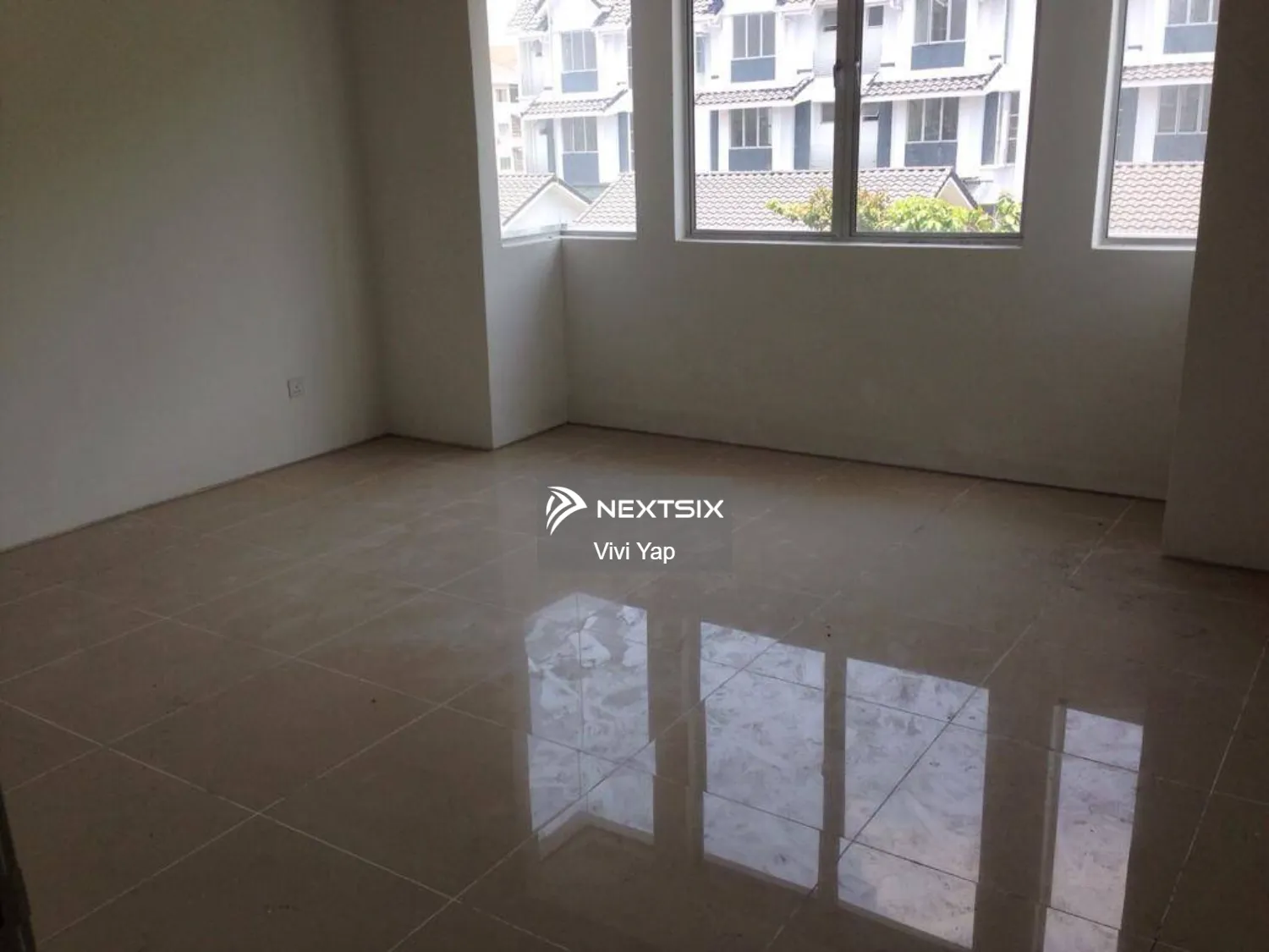3-sty Superlink House For Sale in Balakong Selangor - Image 5