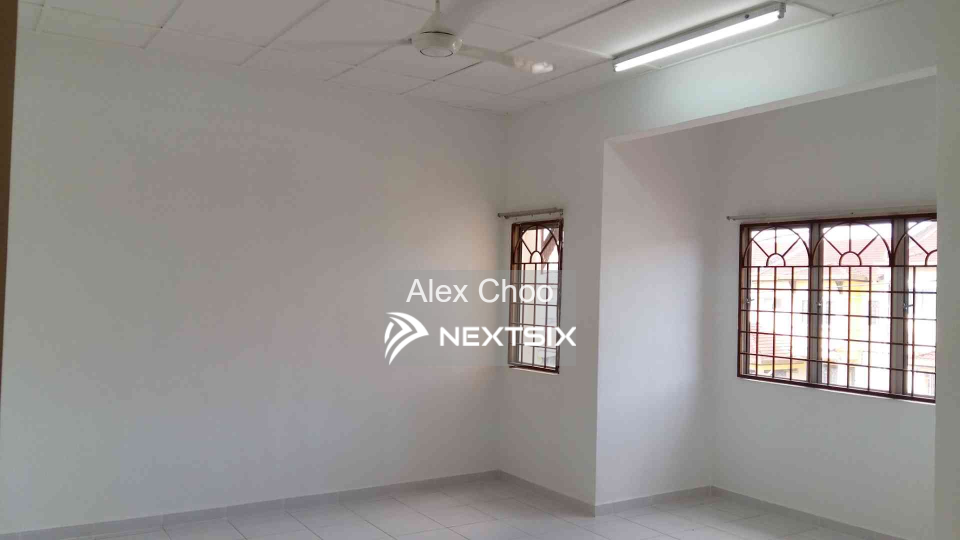 2-sty Terrace/Link House For Sale in Seri Kembangan Selangor