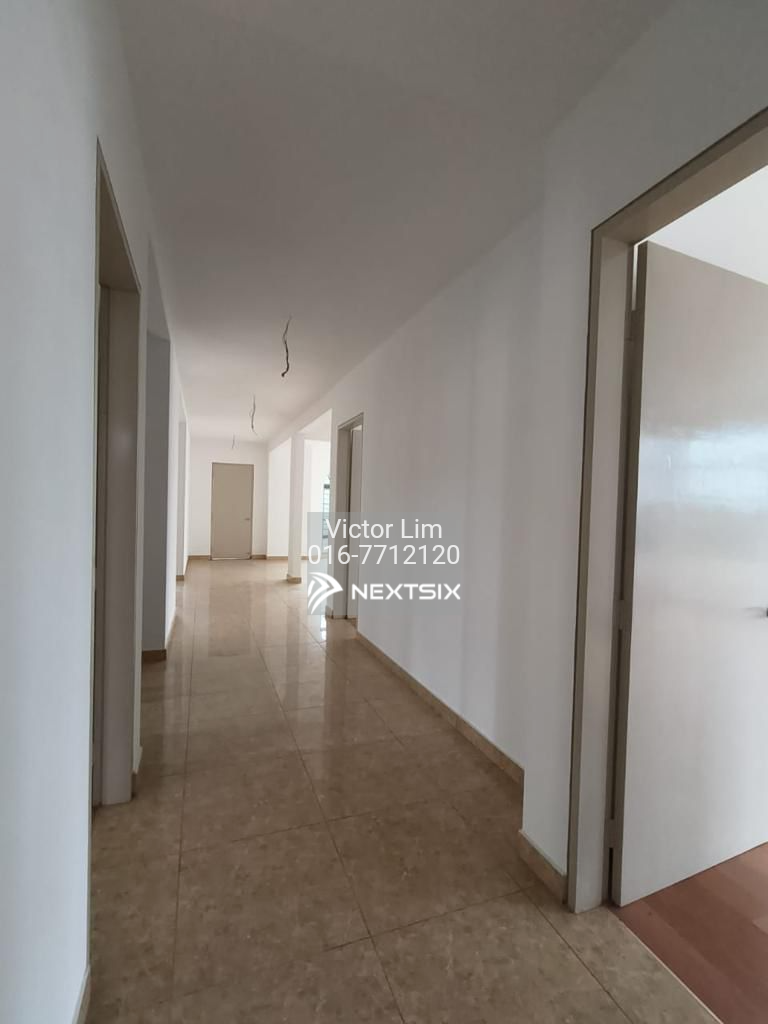 Bungalow For Sale in Perling Johor - Image 11