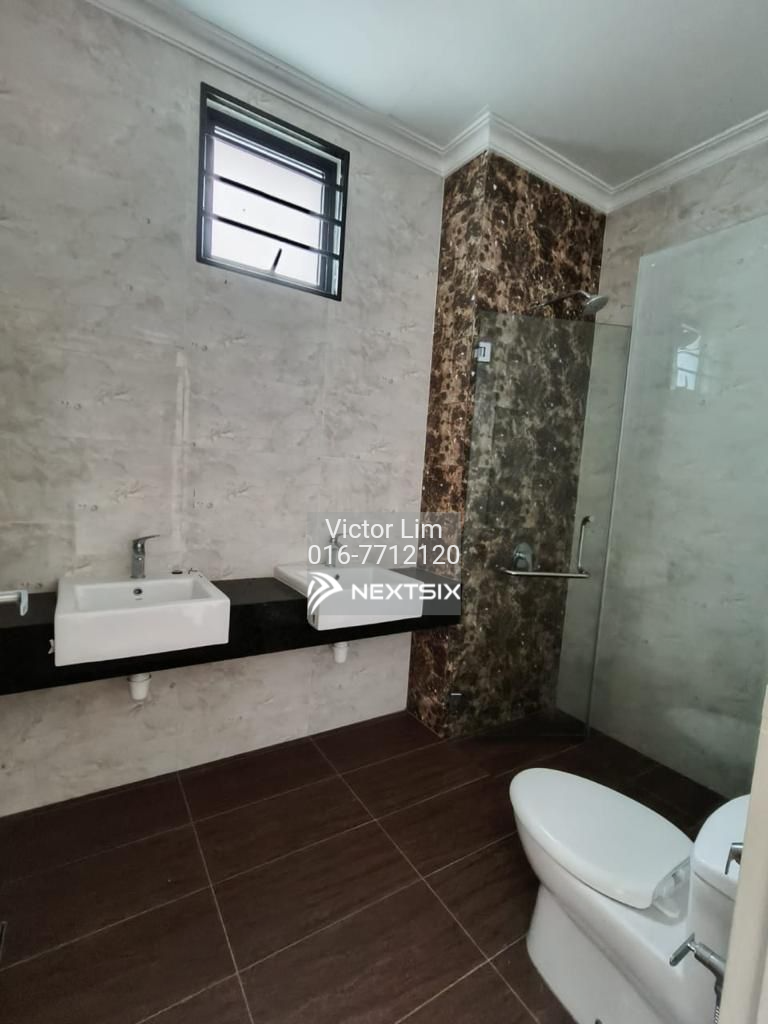 Bungalow For Sale in Perling Johor - Image 9