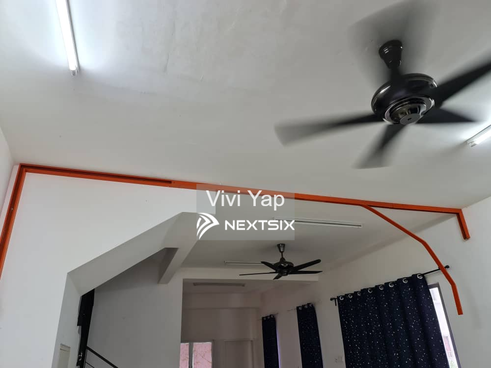 3-sty Terrace/Link House For Sale in Seri Kembangan Selangor - Image 8