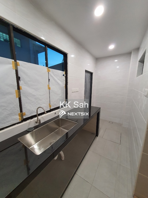 2-sty Superlink House For Sale in Semenyih Selangor - Image 7