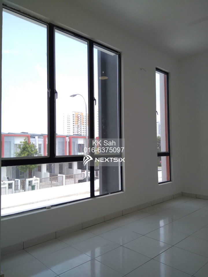 2-sty Superlink House For Sale in Semenyih Selangor - Image 9