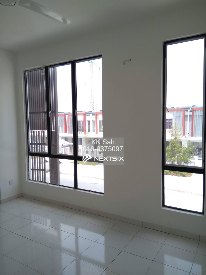 2-sty Superlink House For Sale in Semenyih Selangor - Image 6