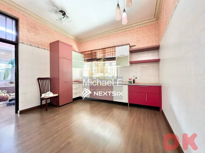 Semi-detached House For Sale in Bandar Botanic Selangor - Image 5