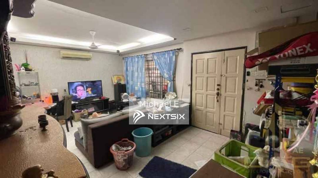 2-sty Terrace/Link House For Sale in Bandar Bukit Tinggi Selangor - Image 2
