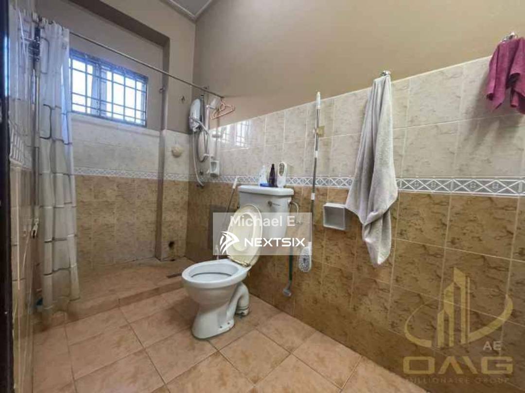 2-sty Terrace/Link House For Sale in Bandar Bukit Tinggi Selangor - Image 5