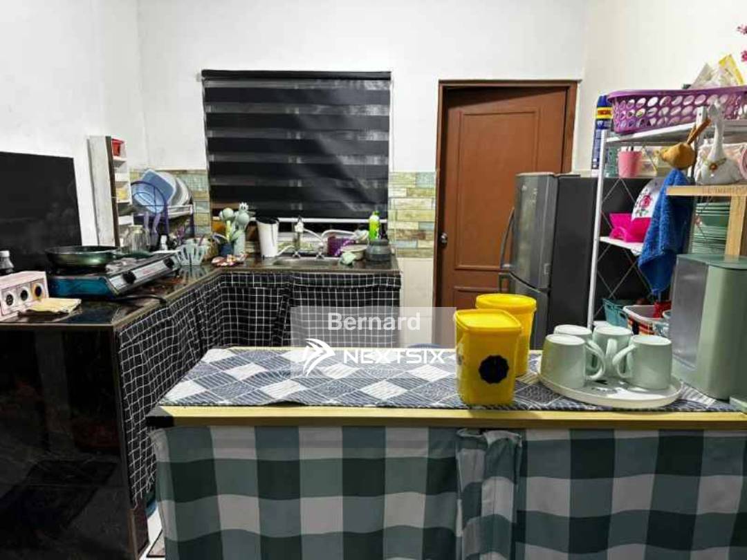 1-sty Terrace/Link House For Sale in Kota Samarahan Sarawak - Image 5