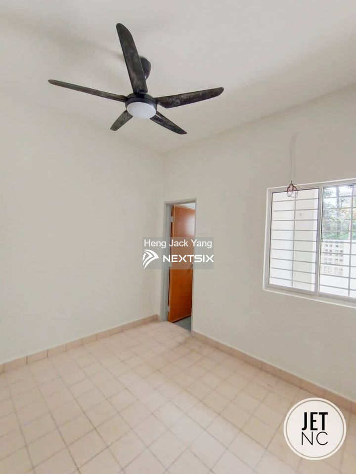 2-sty Terrace/Link House For Rent in Bandar Botanic Selangor - Image 6