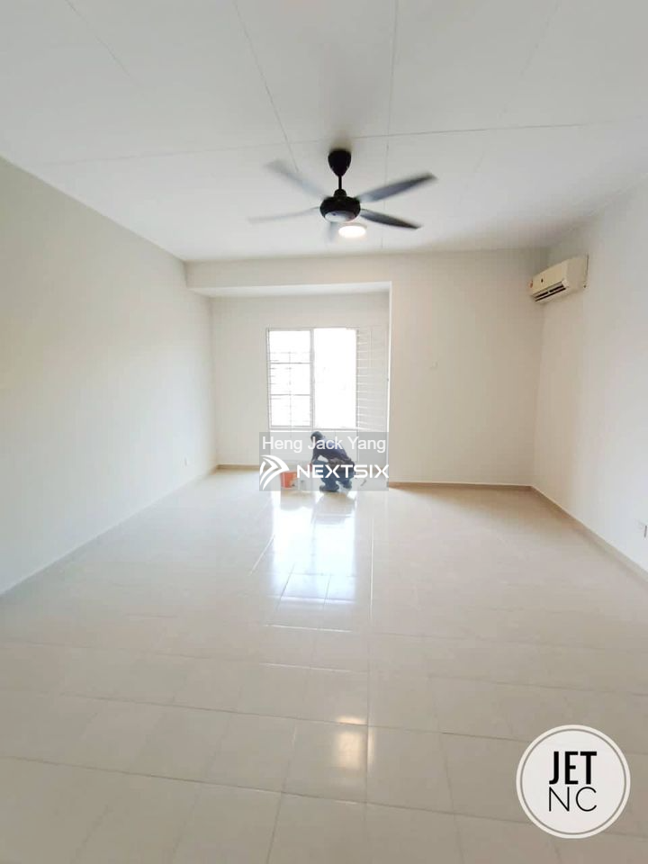 2-sty Terrace/Link House For Rent in Bandar Botanic Selangor - Image 8