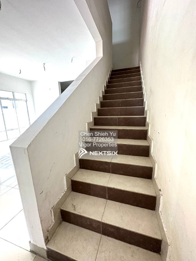 2-sty Superlink House For Sale in Gelang Patah Johor - Image 4