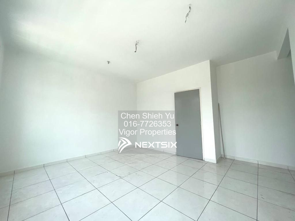 2-sty Terrace/Link House For Sale in Gelang Patah Johor - Image 7