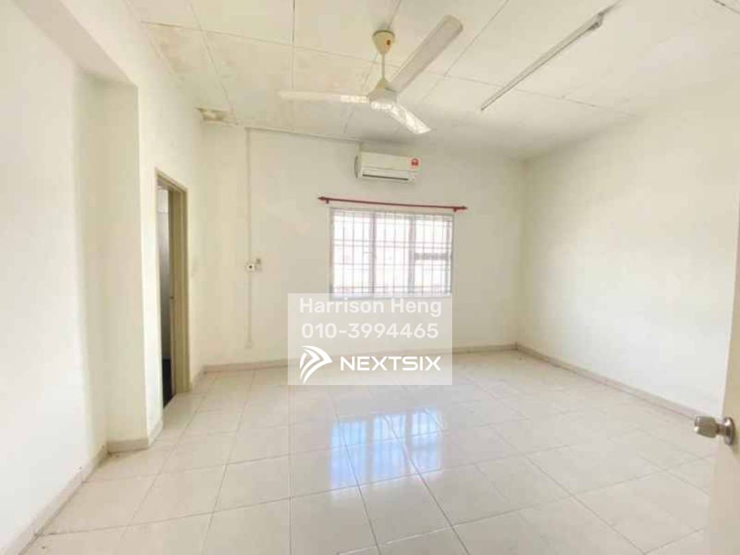 2-sty Terrace/Link House For Sale in Gelang Patah Johor - Image 7