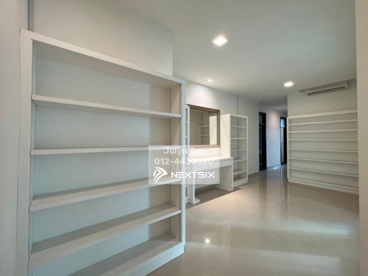 Condominium For Sale in Georgetown Penang - Image 6