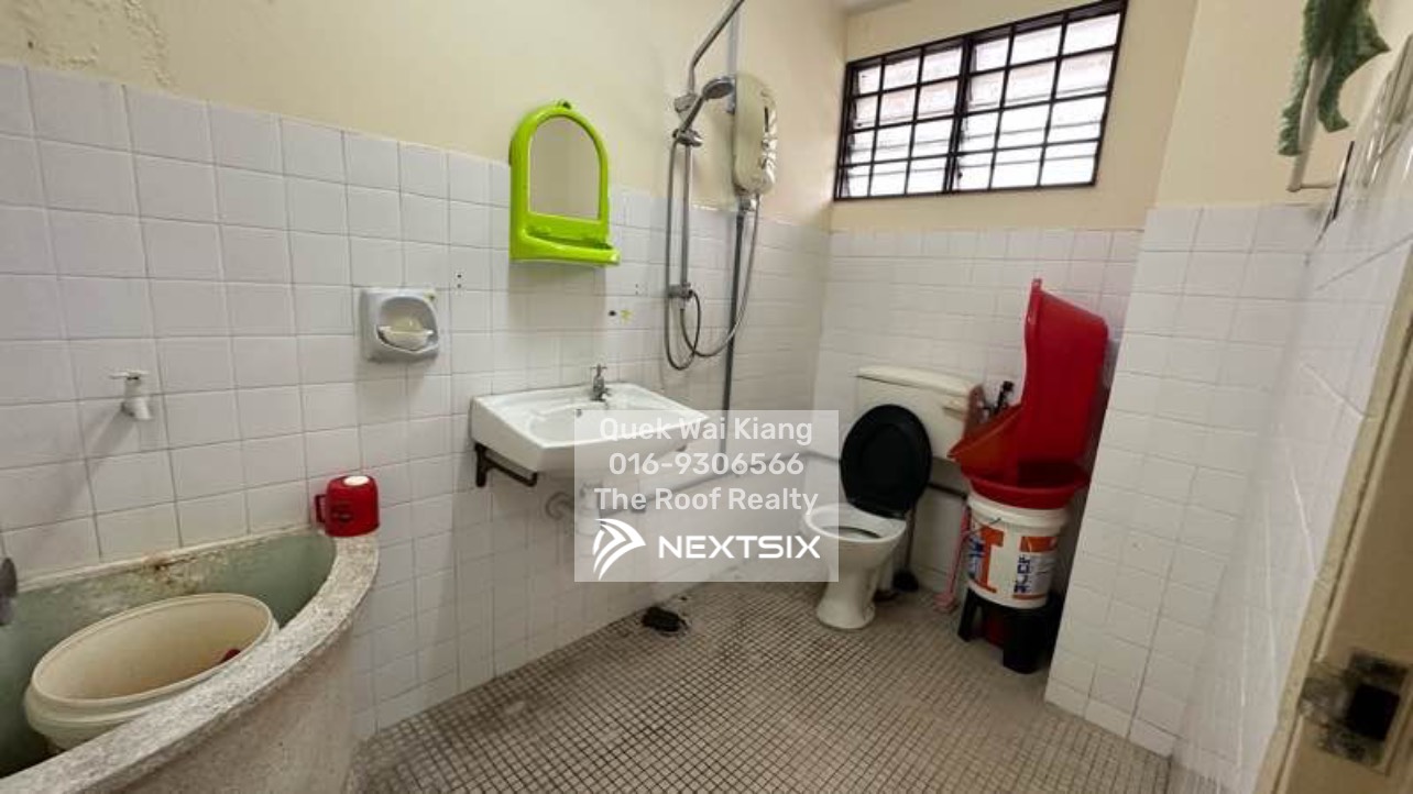 2-sty Superlink House For Sale in Klang Selangor - Image 10