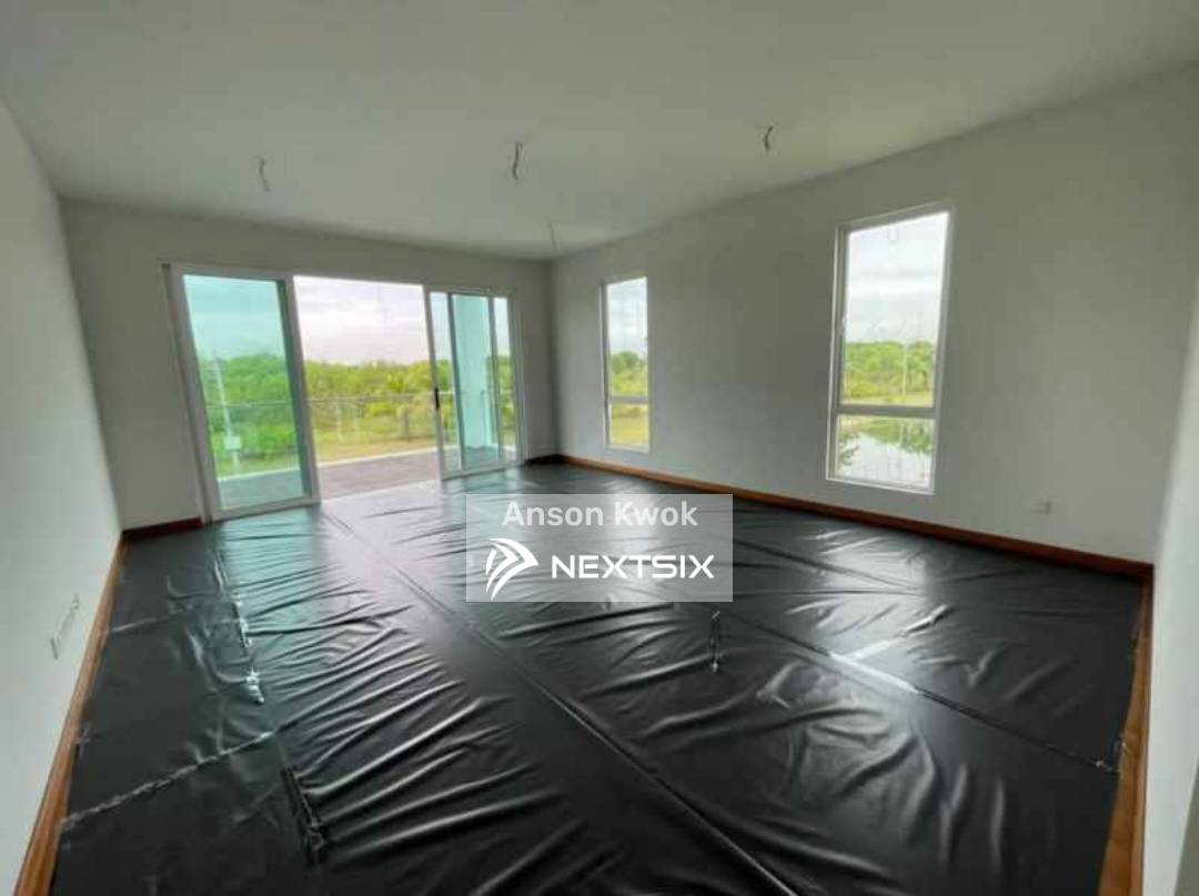 Bungalow For Sale in Permas Jaya Johor - Image 10