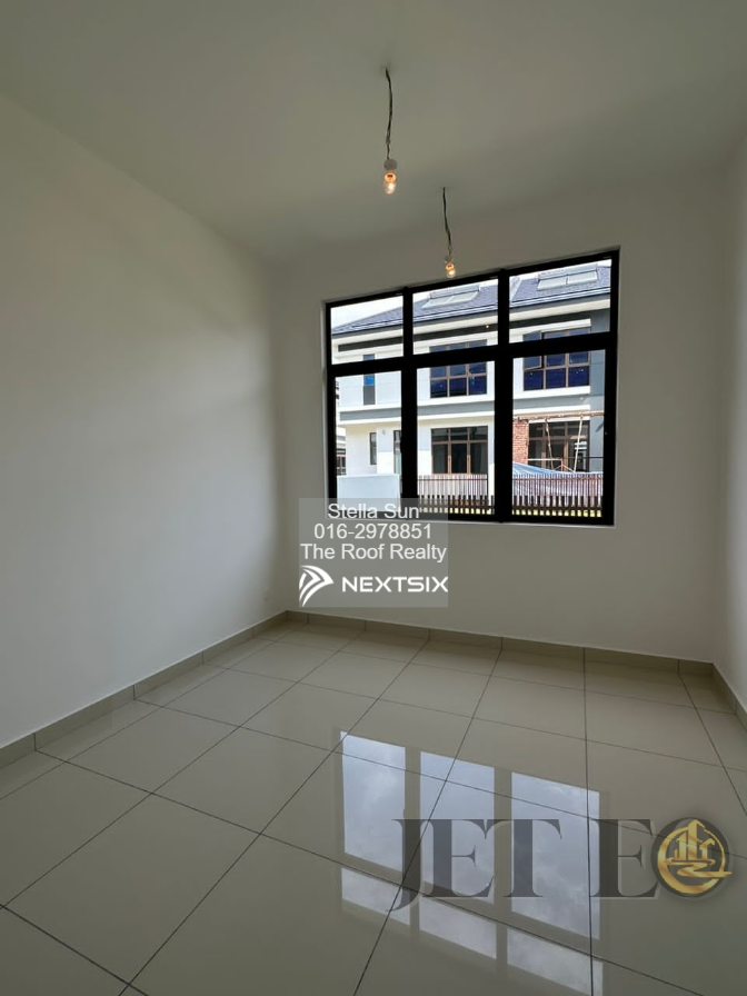 Semi-detached House For Sale in Setia Alam Selangor - Image 16