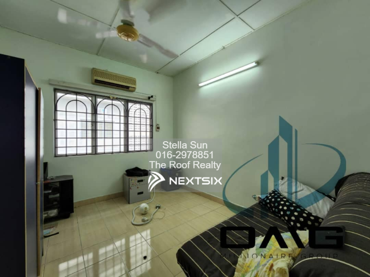 2-sty Terrace/Link House For Sale in Klang Selangor - Image 2
