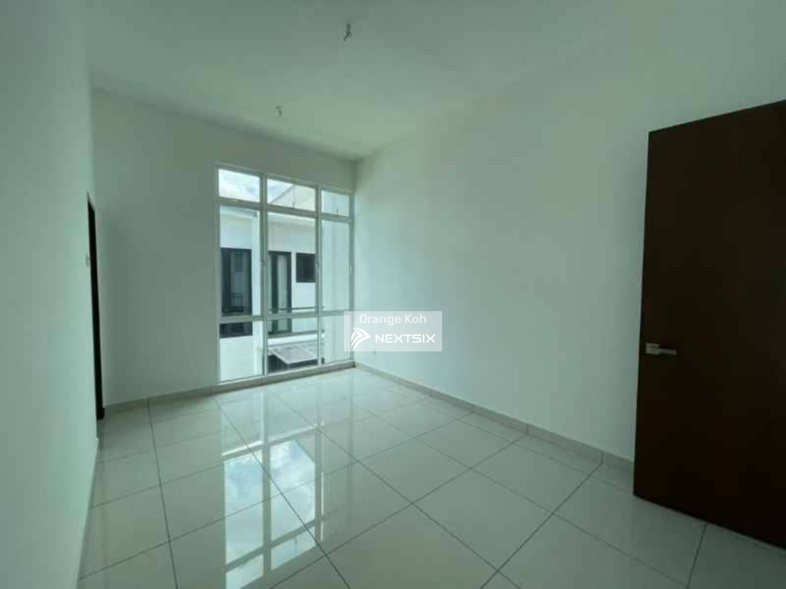Semi-detached House For Sale in Tebrau Johor - Image 4