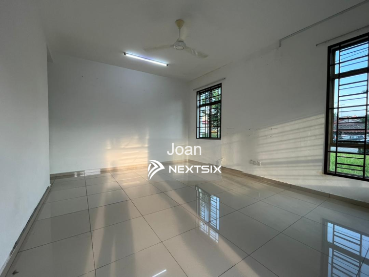 Semi-detached House For Sale in Gelang Patah Johor