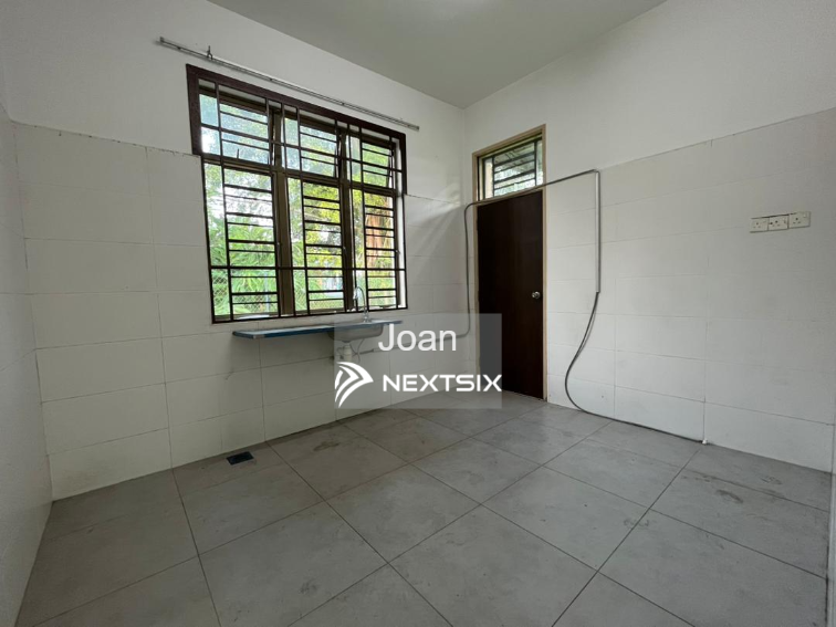 Semi-detached House For Sale in Gelang Patah Johor - Image 5