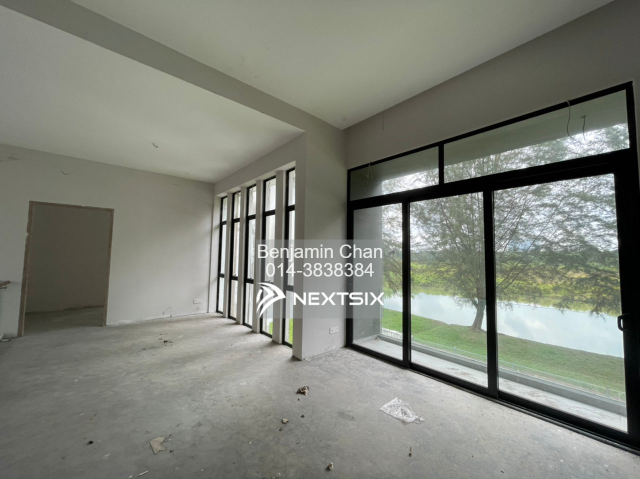 Bungalow For Sale in Permas Jaya Johor - Image 6