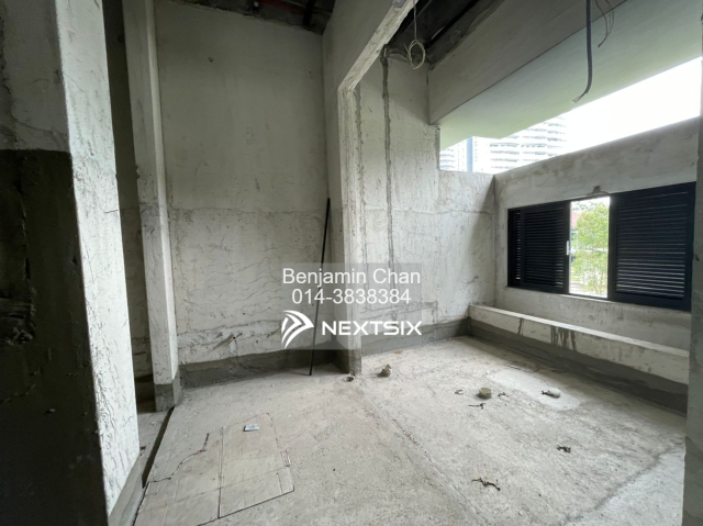 Bungalow For Sale in Permas Jaya Johor - Image 15