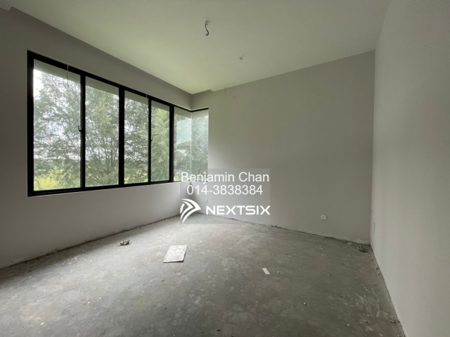 Bungalow For Sale in Permas Jaya Johor - Image 13