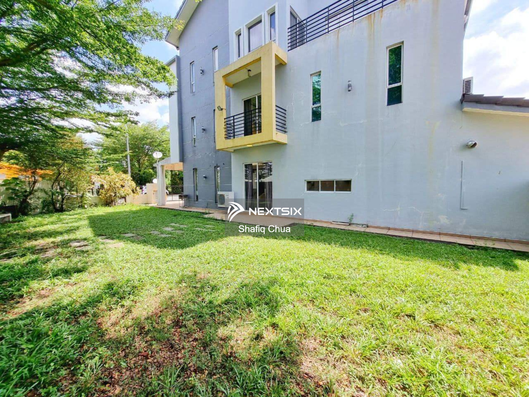 3-sty Superlink House For Sale in Seri Kembangan Selangor