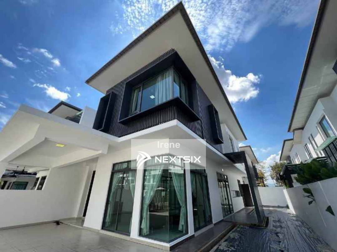 Semi-detached House For Rent in Gelang Patah Johor