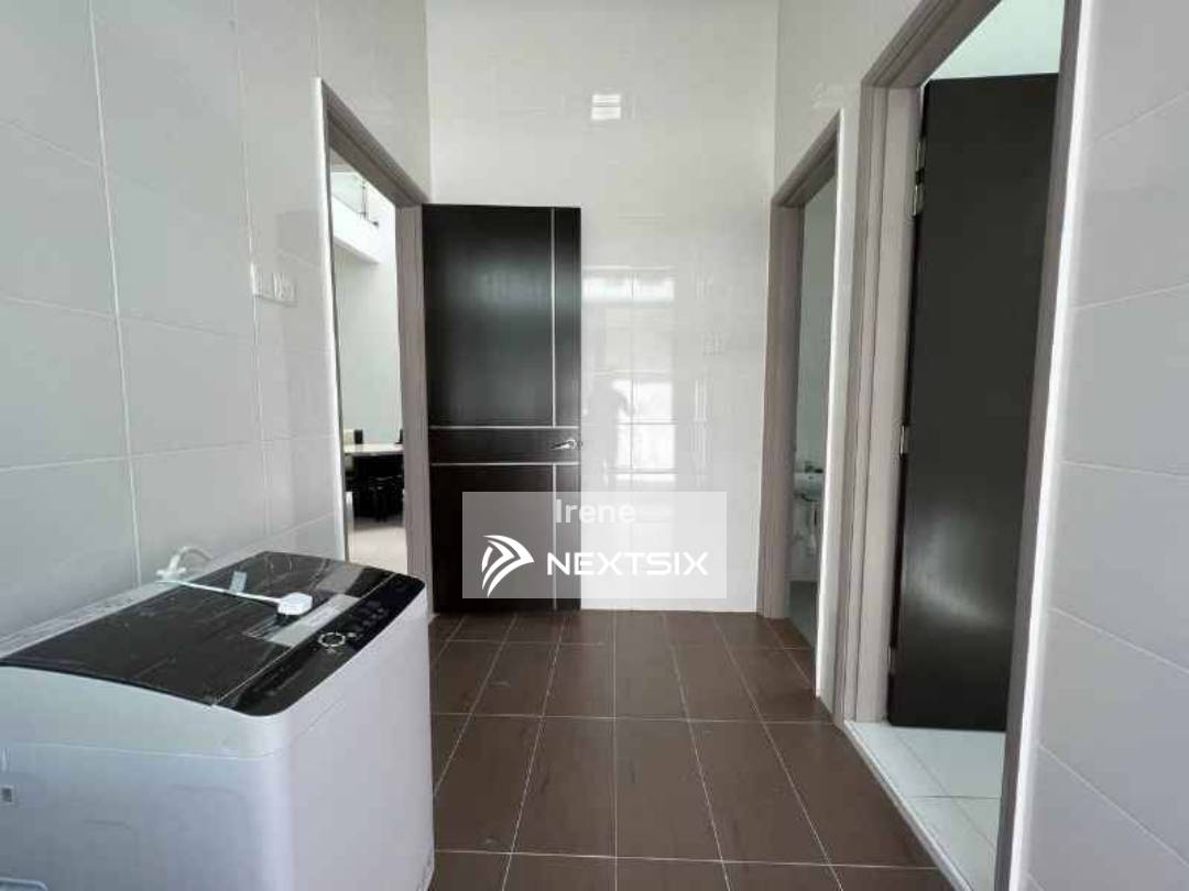 Semi-detached House For Rent in Gelang Patah Johor - Image 10