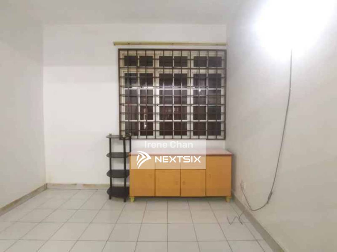 1.5-sty Terrace/Link House For Sale in Perling Johor - Image 9