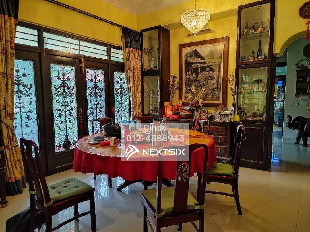 Semi-detached House For Sale in Batu Ferringhi Penang