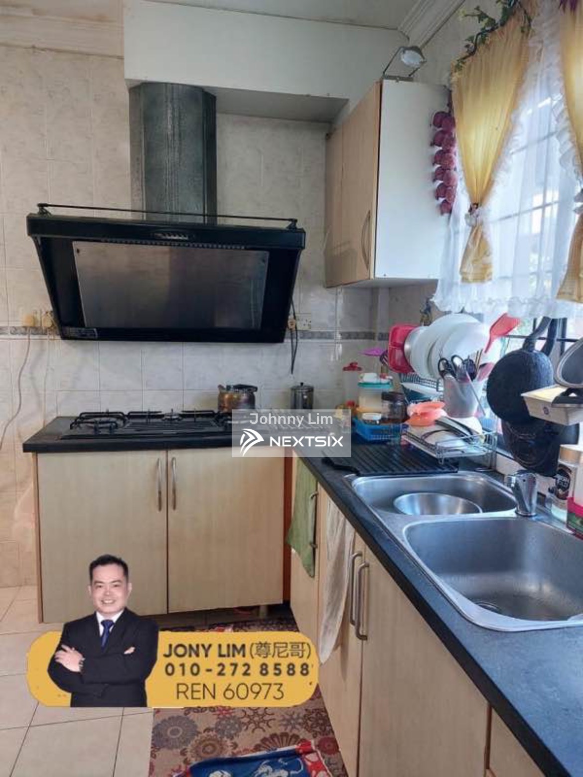 Semi-detached House For Sale in Kuching Sarawak - Image 7