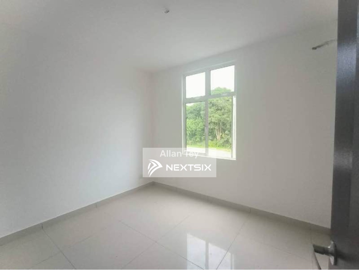 Cluster House For Sale in Gelang Patah Johor - Image 17
